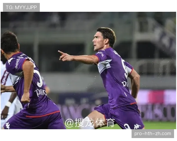 弗拉霍维奇如何以传统9号身份重塑禁区统治力？